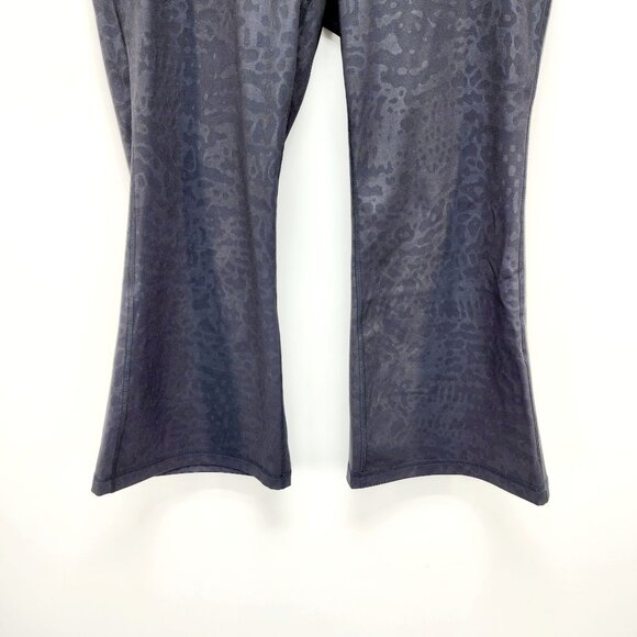 Adidas Womens Leggings flared High-Rise Tight Fit  With Subtle Leopard Print 1X - Picture 5 of 15